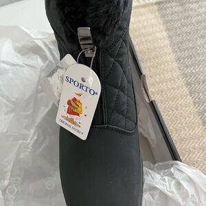 Sporto Women's Black Quilted Winter Boot with Faux Fur Collar and Side Zipper